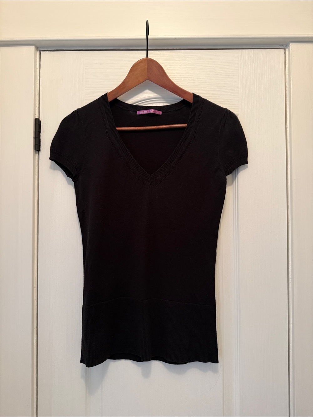 Smart Set Black V-Neck Short Sleeve Tee